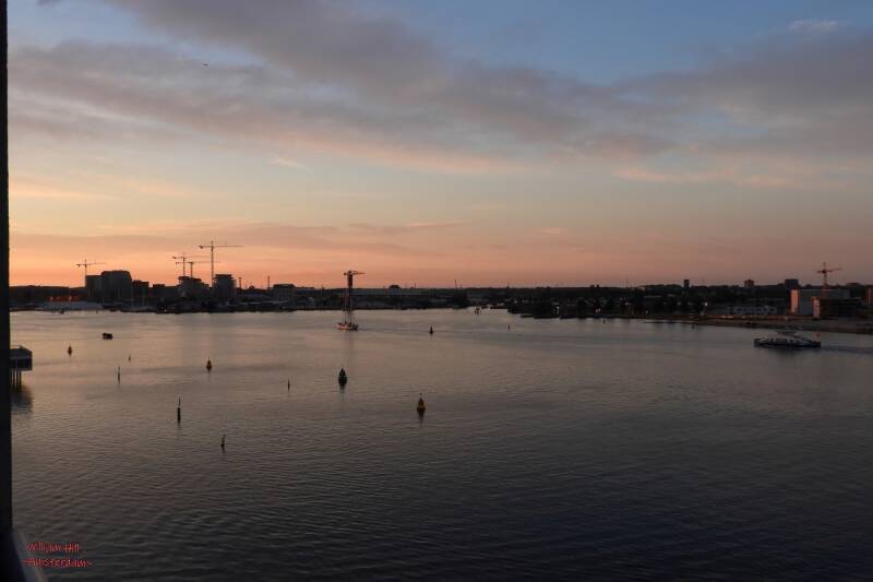 time to say Goodbye to the day