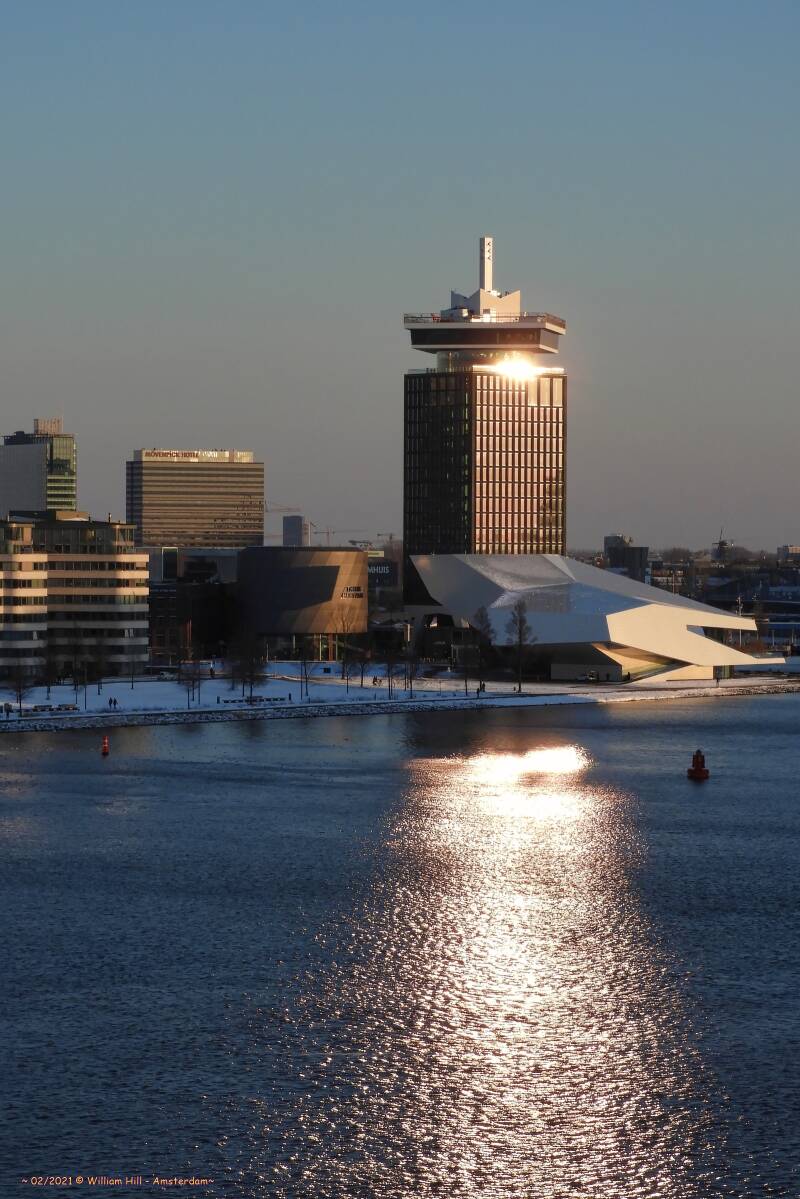 12/17:11, sunny afternoon