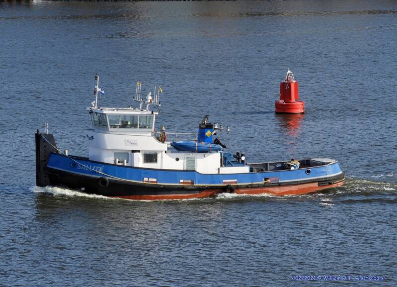 21/2, tug SALUTÉ