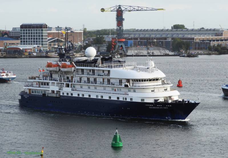 (30)  - HEBRIDEAN SKY