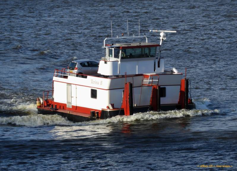 pushingboat TERINA B