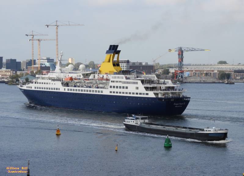 'Saga Pearl II'  &amp; cargo 'Claudia'