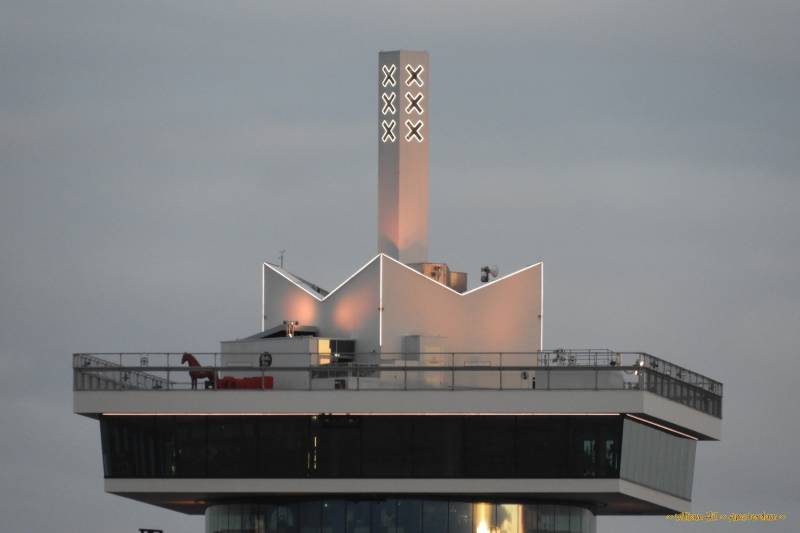 it&#039;s empty at the top