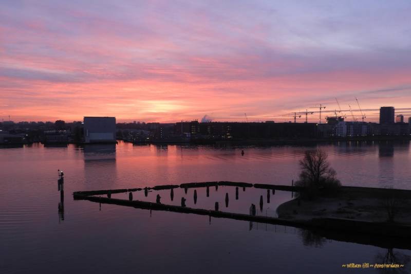 (16) - Spring morning at 6.39