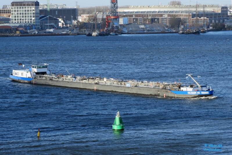09\  German inlandtanker 'Eiltank 45'