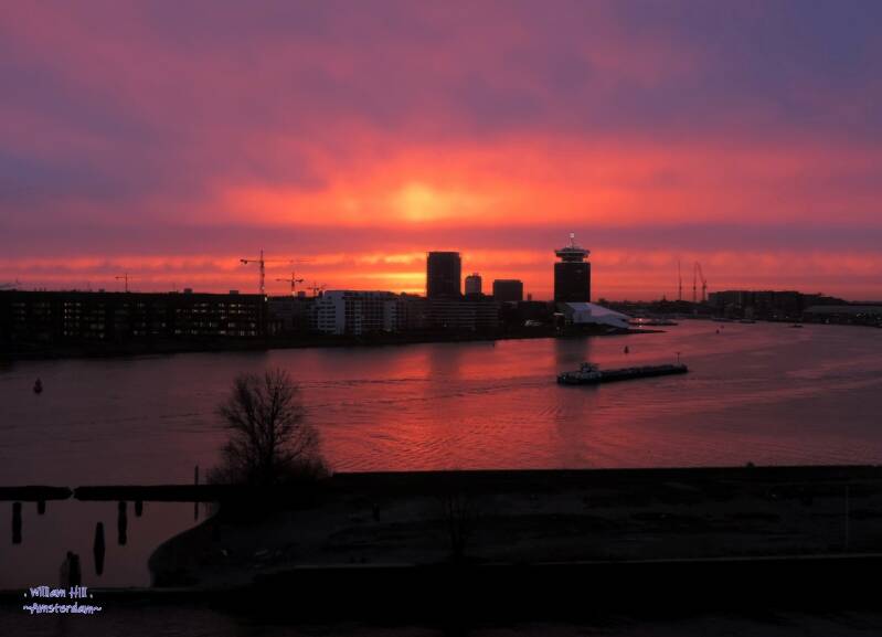 (10.01)   Goodmorning Amsterdam