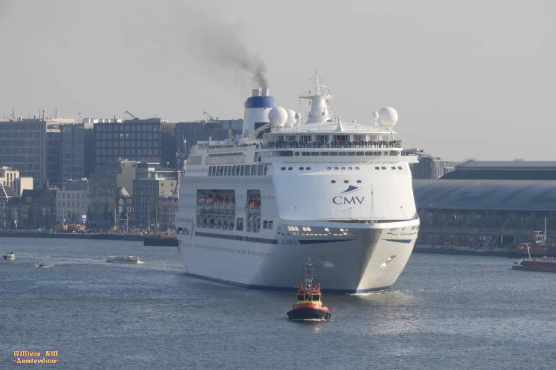 with 'PA5' on her way out