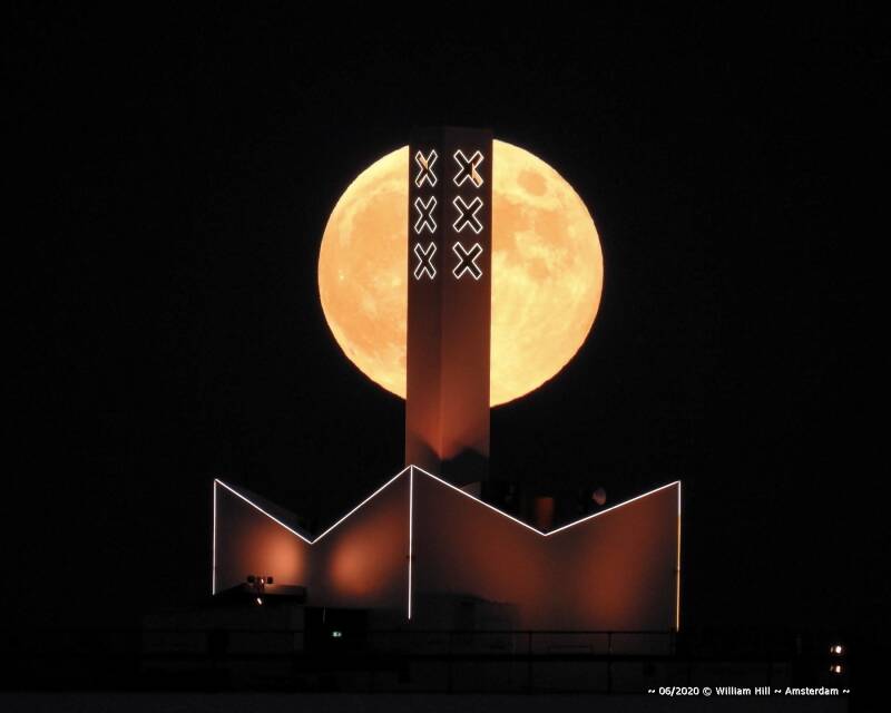 22:24, funny how he tries to hide behind the spire