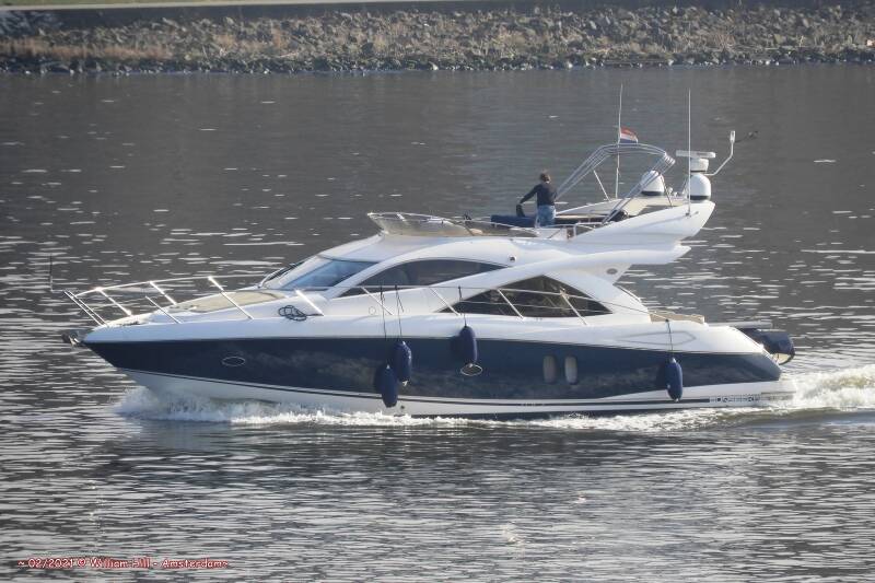 pleasureboat NAUTICOE