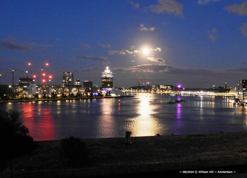 and at 23:00 he&#039;s coming out full over the IJ