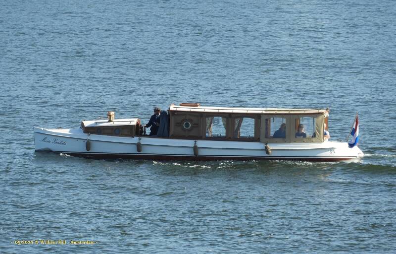 salonboat MARIE ZURLOHE