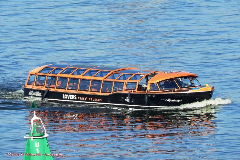 canalboat COPENHAGEN