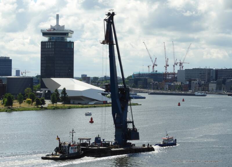 WATERMAN &amp; DANCING WATER with crane