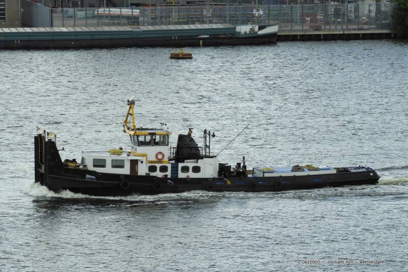 tug BERTUS Jr
