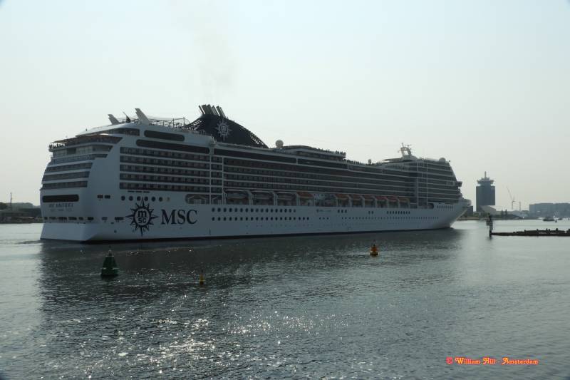 passing Stenenhoofd and further into the sun