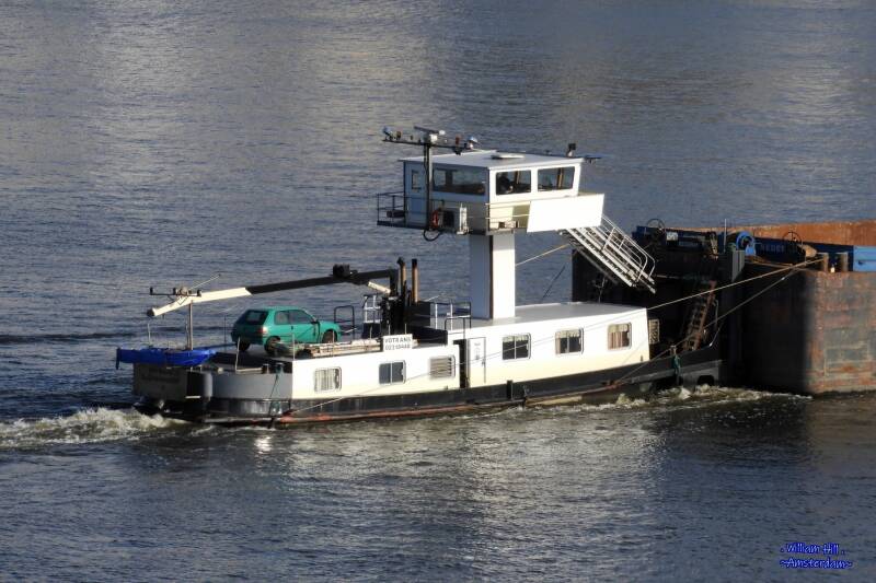 (19) - pushboat 'Votrans'