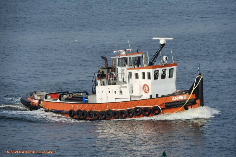 tug ANNIE III