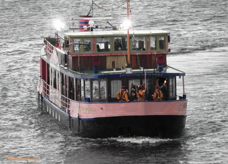 gues they are ready filming, yeah than they laugh