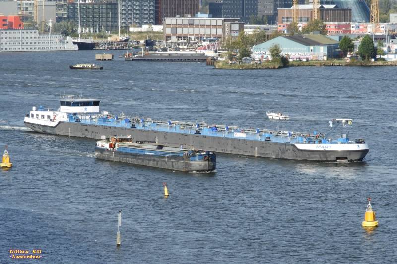 inlandtanker 'Mart'+ cargo 'Essex'