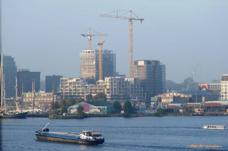 Ghosttown by daylight