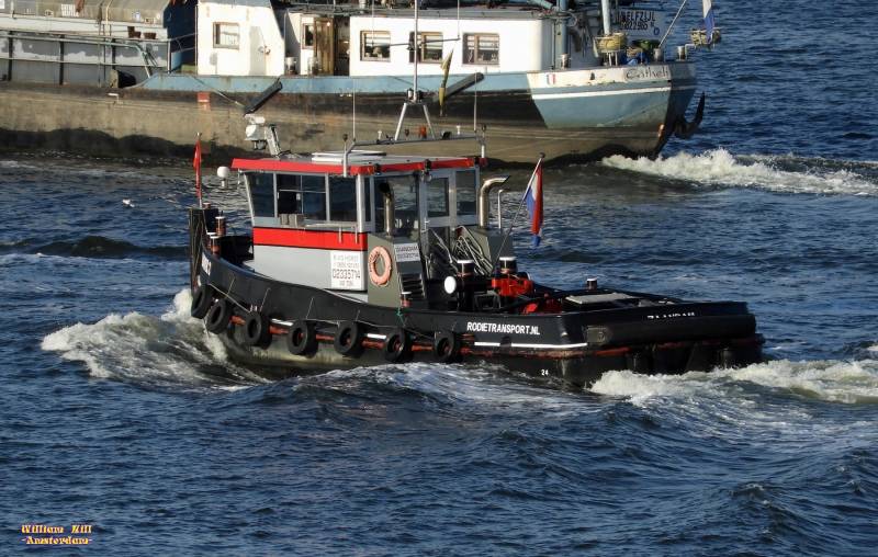 the wave maker, tug 'Rodie 2'