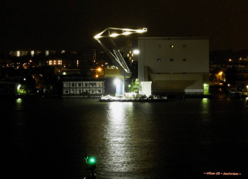 floating crane SKYFALL