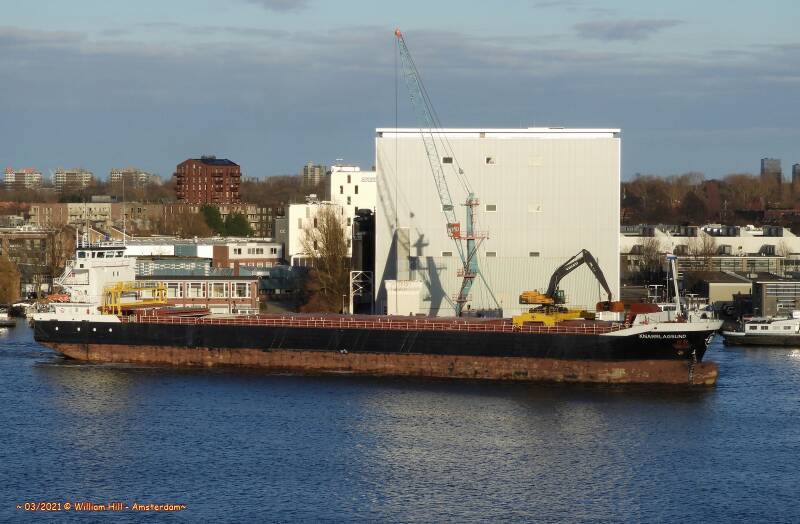 17:17, KNARRLAGSUND departing