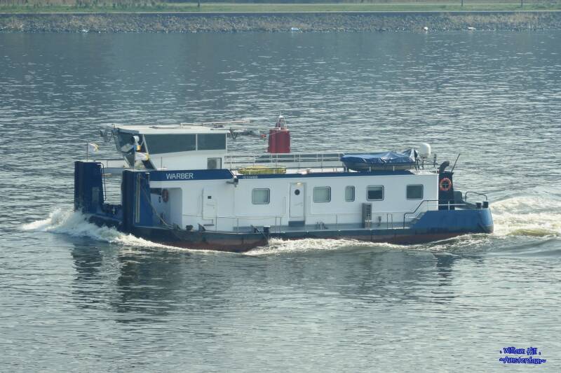 (30) - pushboat 'Warber'