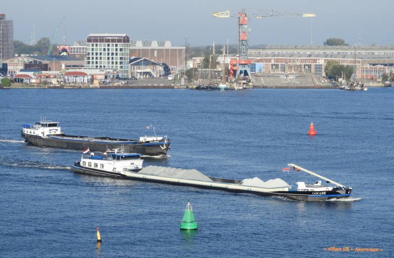 CASCADE  +  ORA ET LABORA