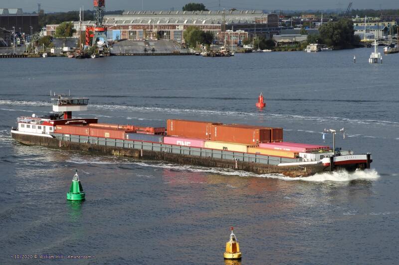 container ship ROYAAL