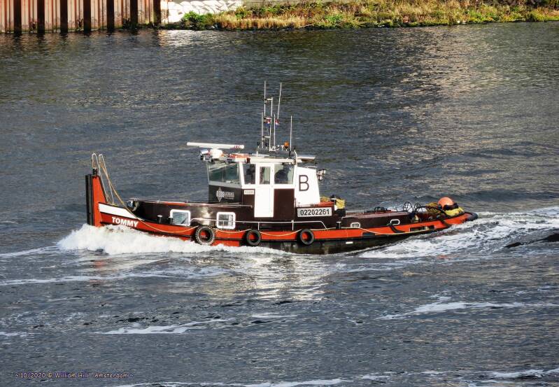 tug TOMMY