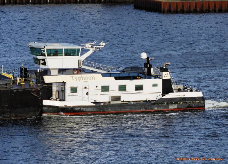 pushboat TYPHOON