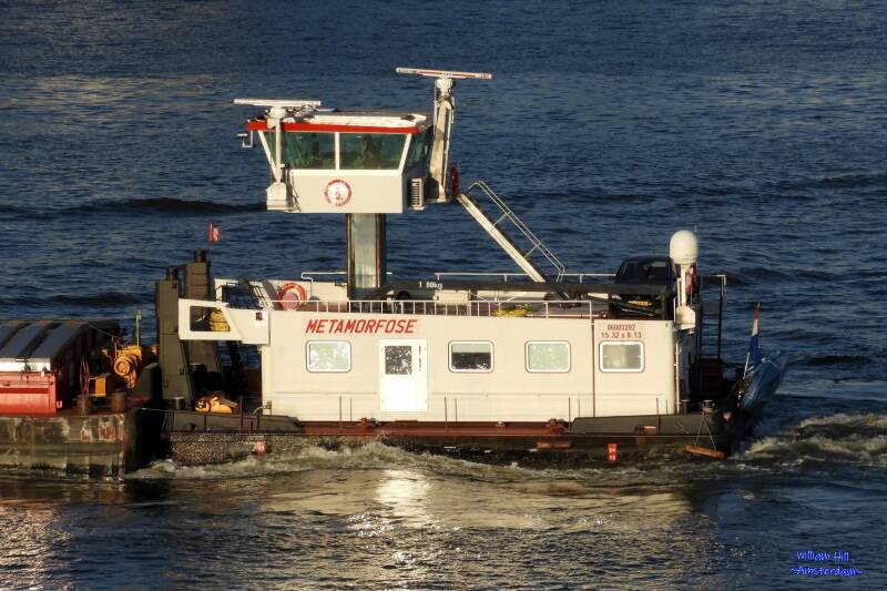 pushboat METAMORFOSE