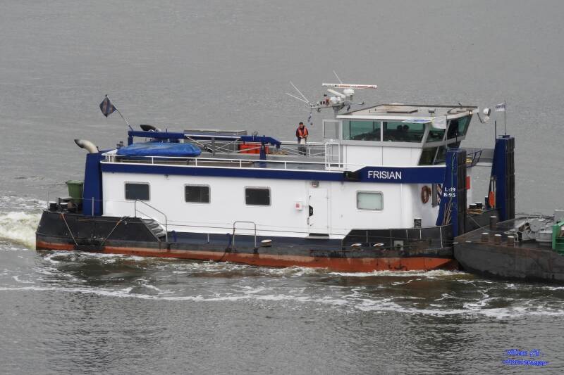 pushboat FRISIA