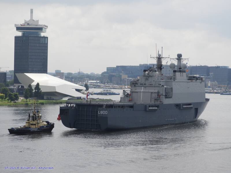 towards to the passengersterminal