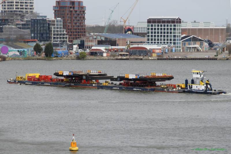 CATHARINA 5 with heavy transport