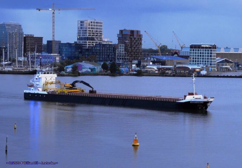 7:51, there she is, in the last minute of a bit dark