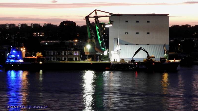 Maja crane ENTERPRISE &amp; KRABBSUND @ OMYA