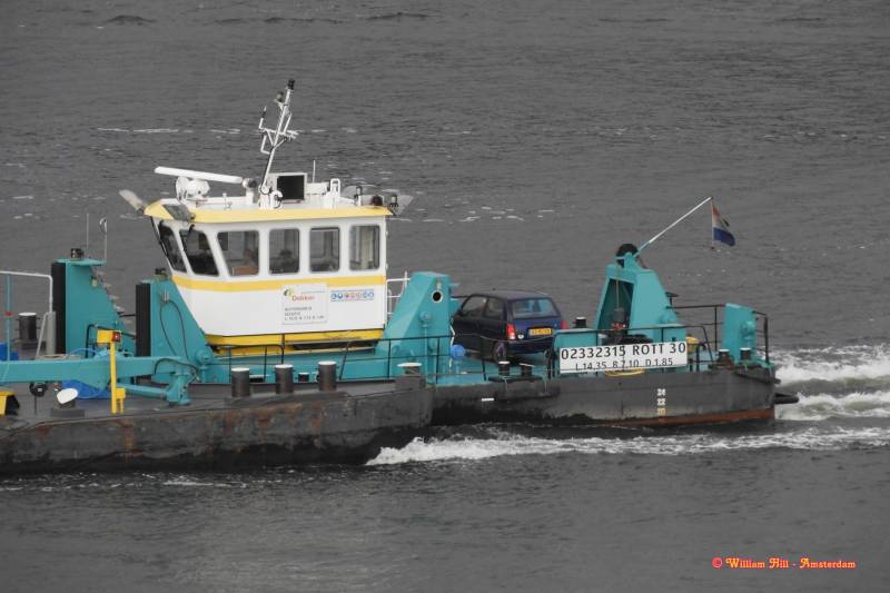 pushing boat 'Rotterdam 30'