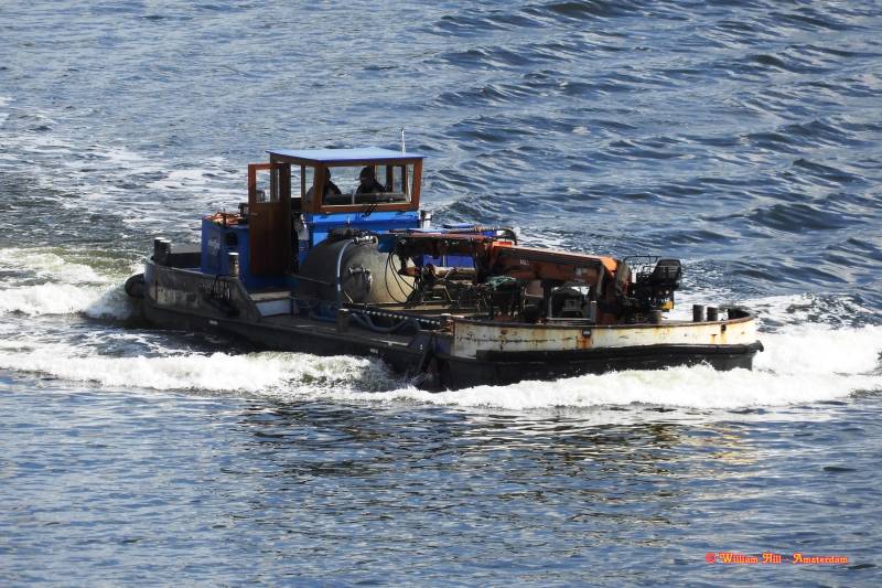 city/canalcleaners 'Montelbaan'