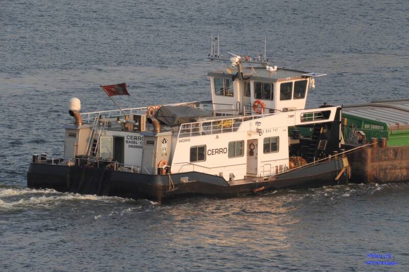 (08) - pushboat CERRO