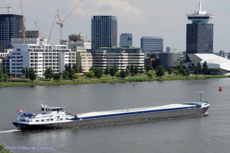 cargo FIDELITY with the propeller blades for the electric windmills