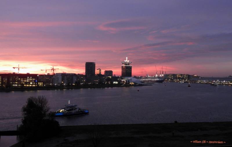 Goodmorning and a departing BALMORAL