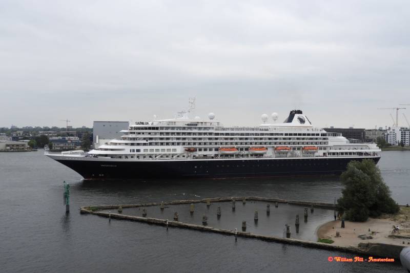 'Prinsendam'  (206x32m) 