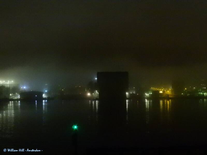 the cube of Omya and the green signal light