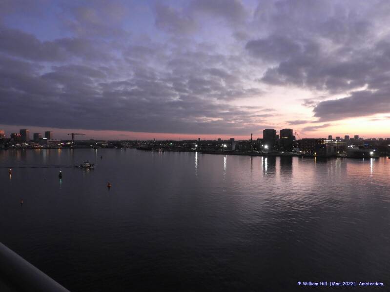 morning with a lonely tug (Jan van Hasselt sr)
