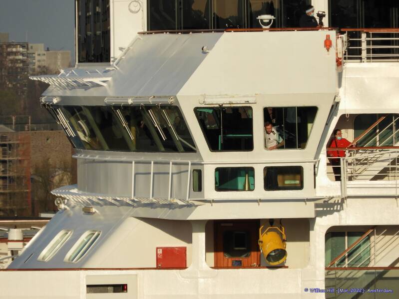 ..perhaps wundering what those stones are down there