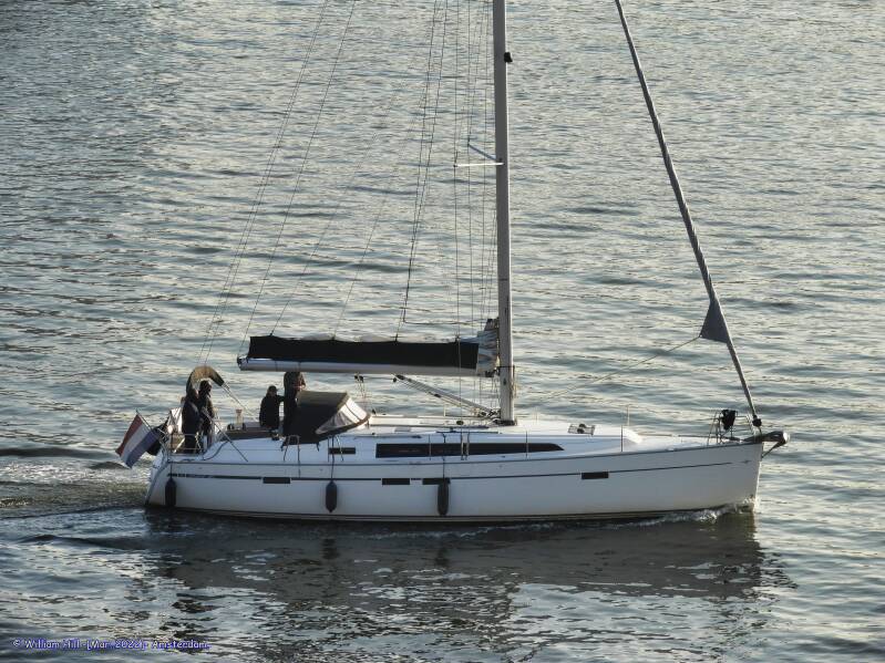 (24) - ORANGE LOU , I expected a different color when I saw its name in the marinetraffic-map...