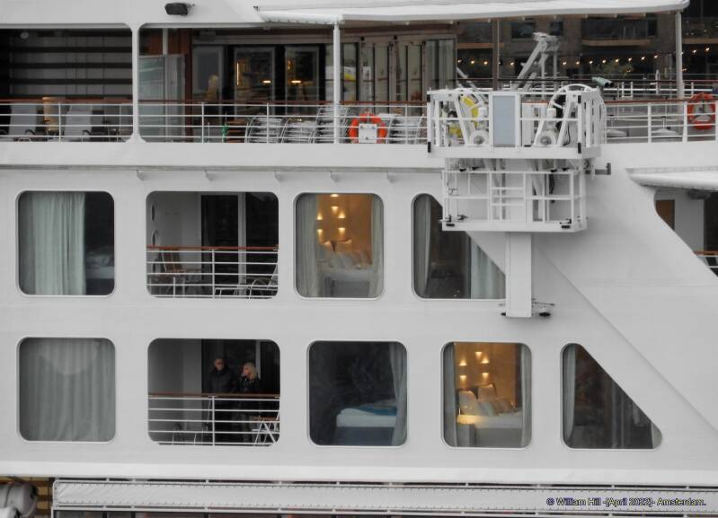 detail, nice those bedlights