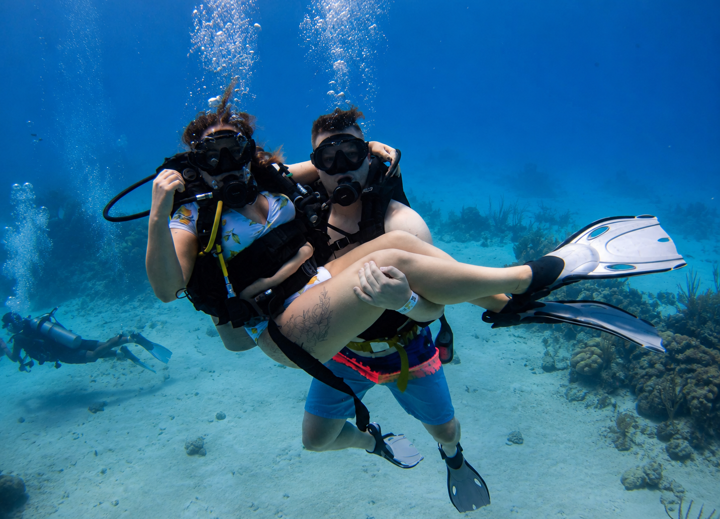 Couple enjoying their first scuba diving experience in Punta Cana